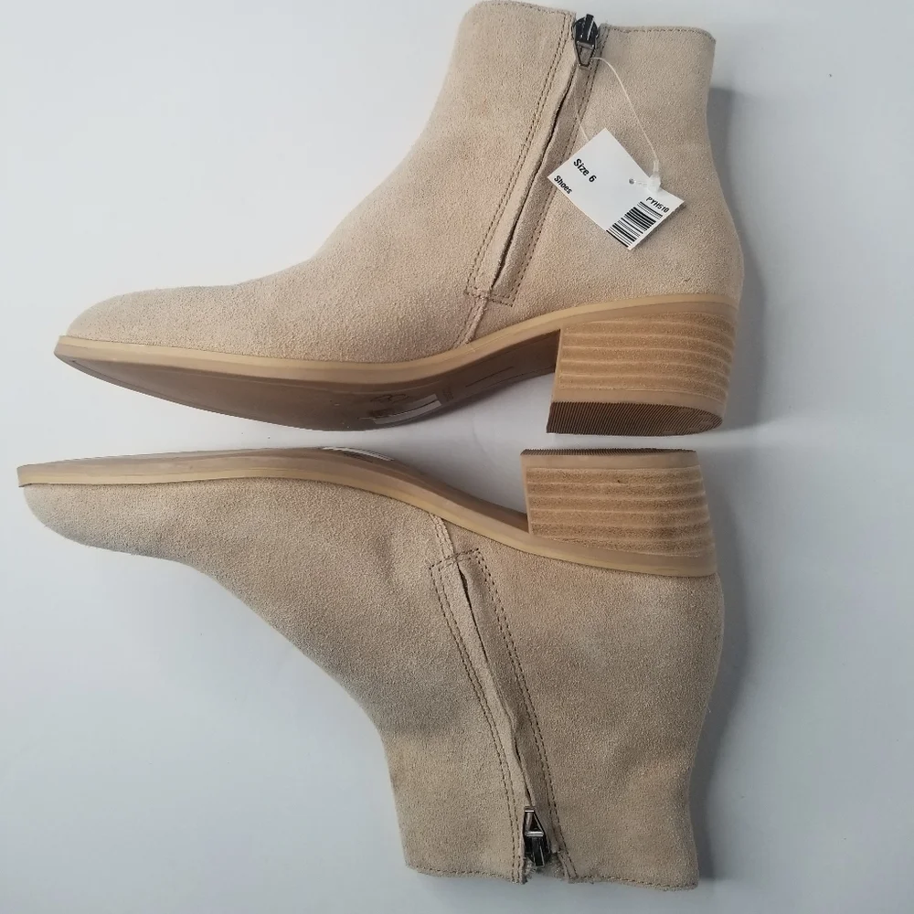 DOLCE VITA Beige Suede Avie Bootie NWOT